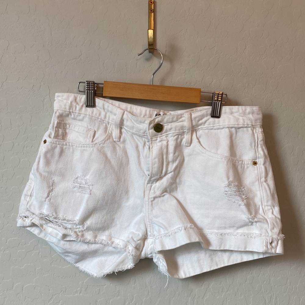FRAME Denim Le Grand Garçon Cutoff Distressed Denim Short White Women’s Size 26 - Picture 2 of 9